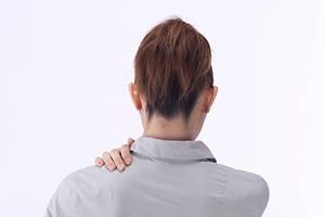 歯の色にお悩みの方は鶴見区の歯科でホワイトニング